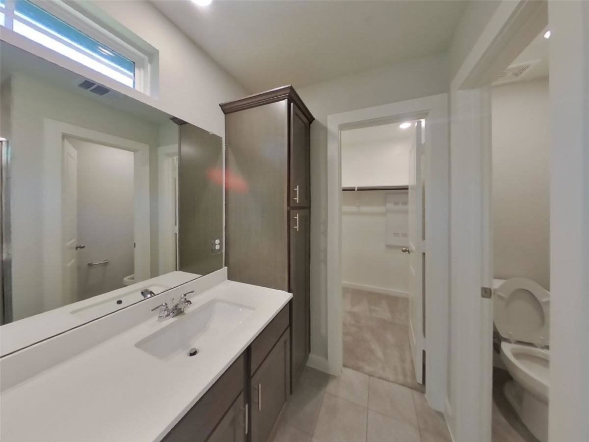 House for rent at 9835 Willow Creek Commerce Dr #202, Tomball, TX 77375