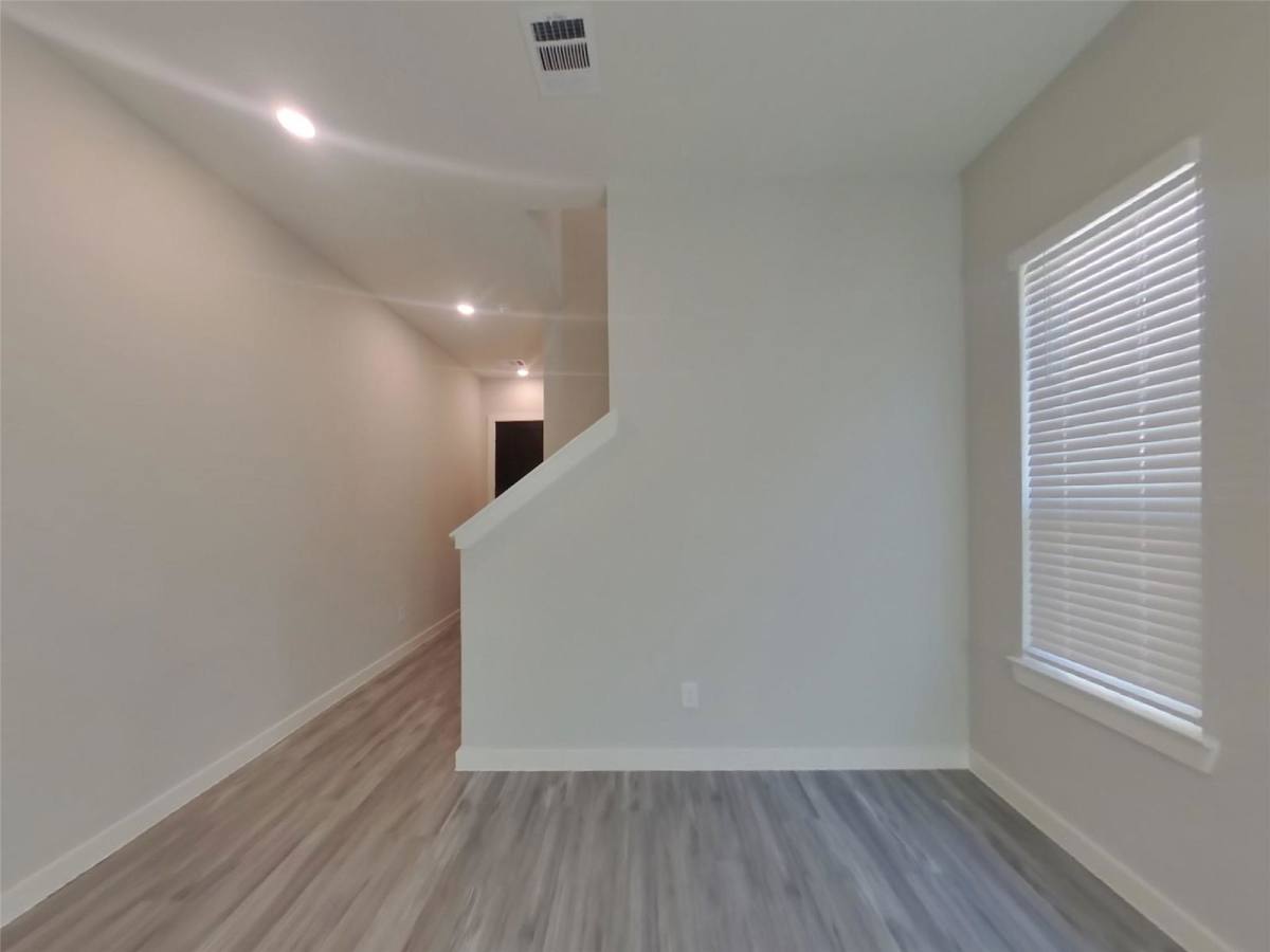House for rent at 9835 Willow Creek Commerce Dr #202, Tomball, TX 77375