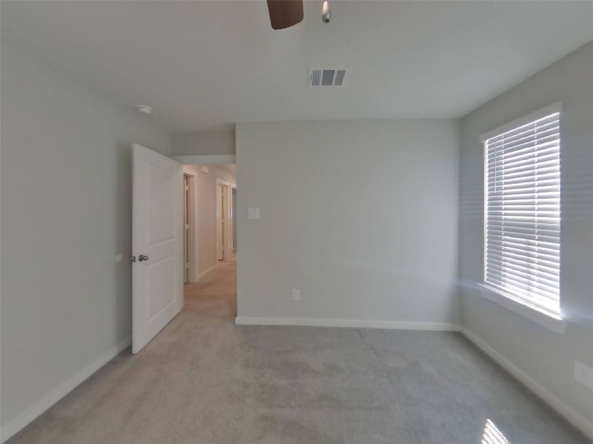 House for rent at 9835 Willow Creek Commerce Dr #202, Tomball, TX 77375