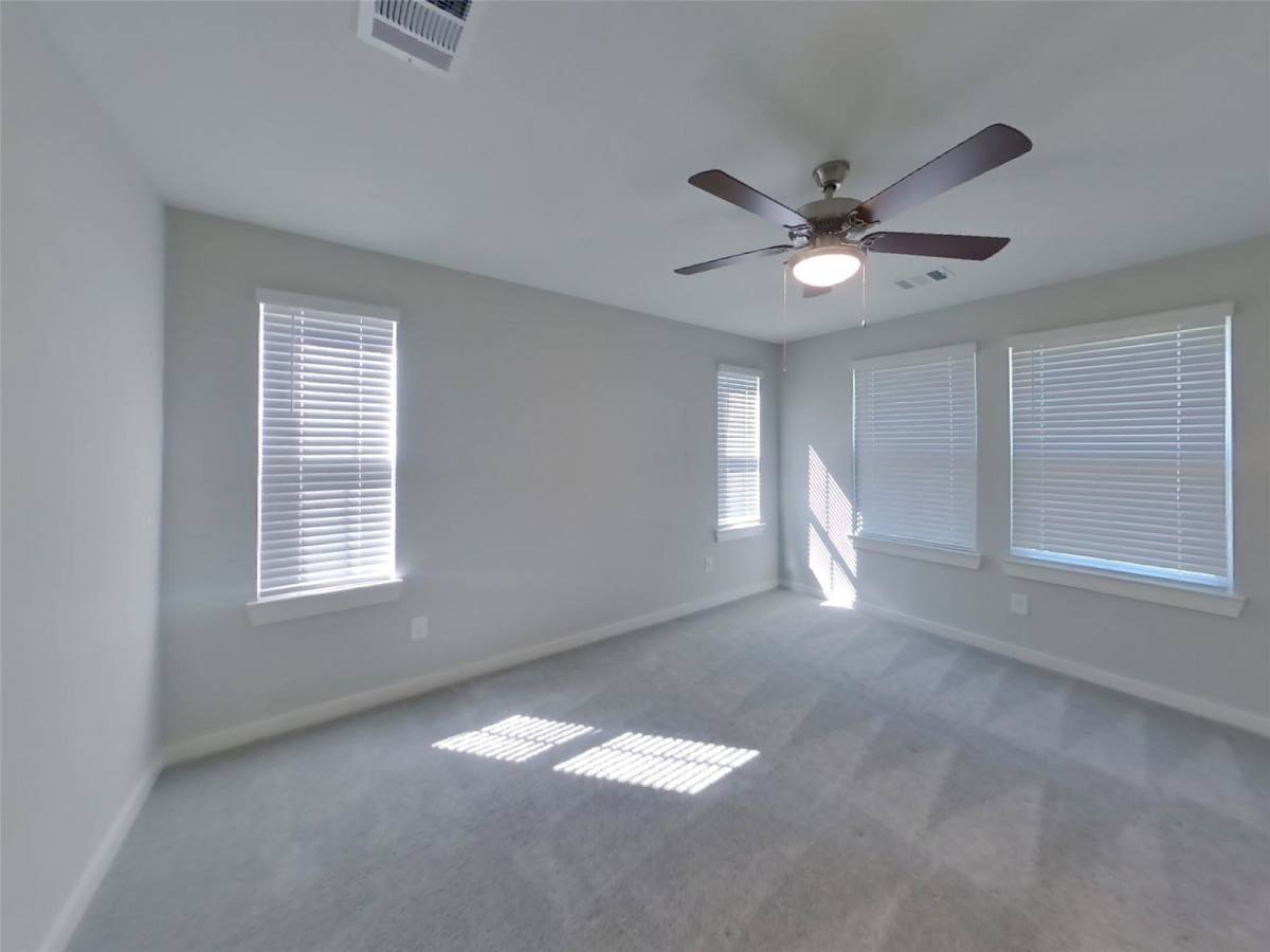 House for rent at 9835 Willow Creek Commerce Dr #202, Tomball, TX 77375