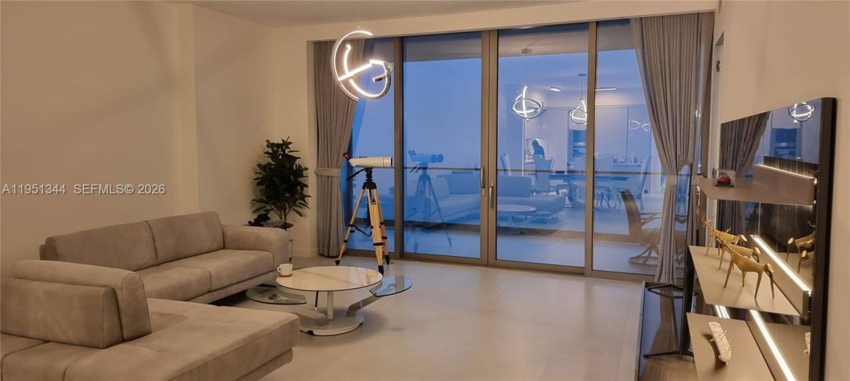 Apartment for rent at 18975 Collins Ave #5103, North Miami Beach, FL 33160