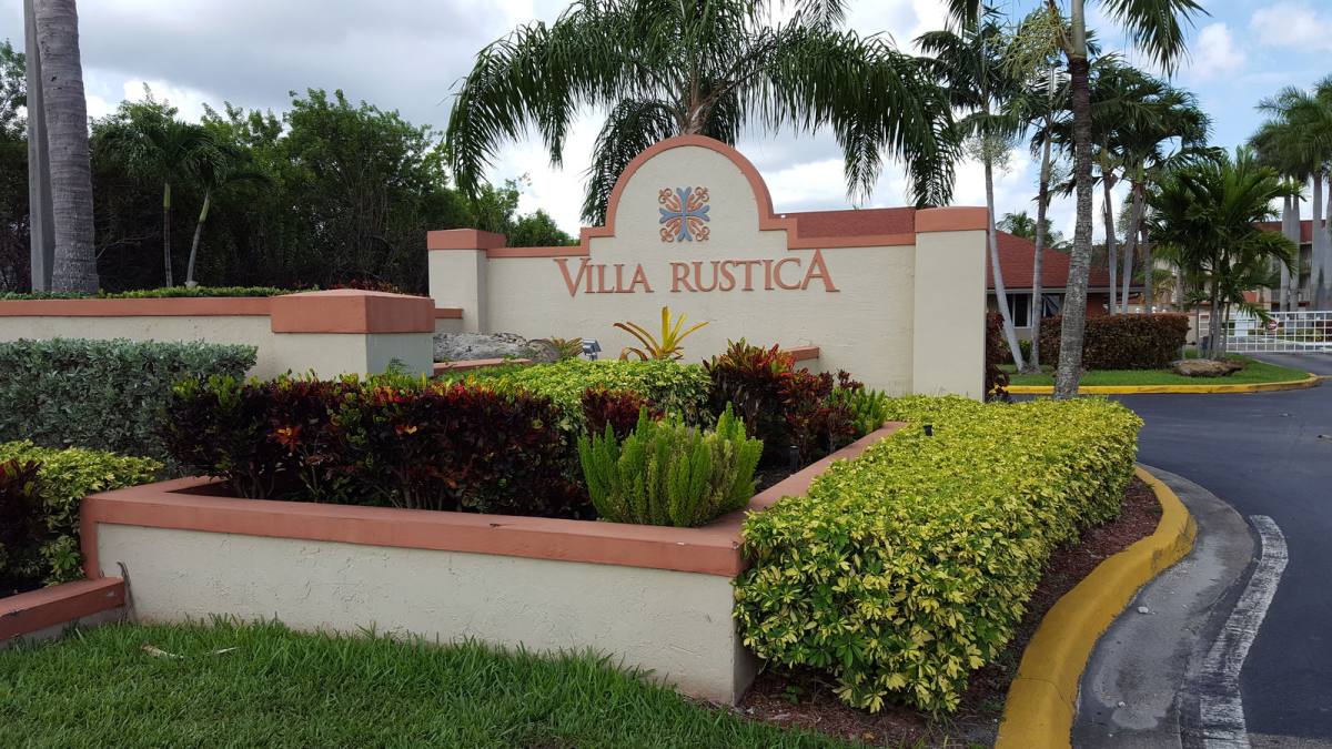 Apartment for rent at 18850 NW 57th Ave #303, Hialeah, FL 33015