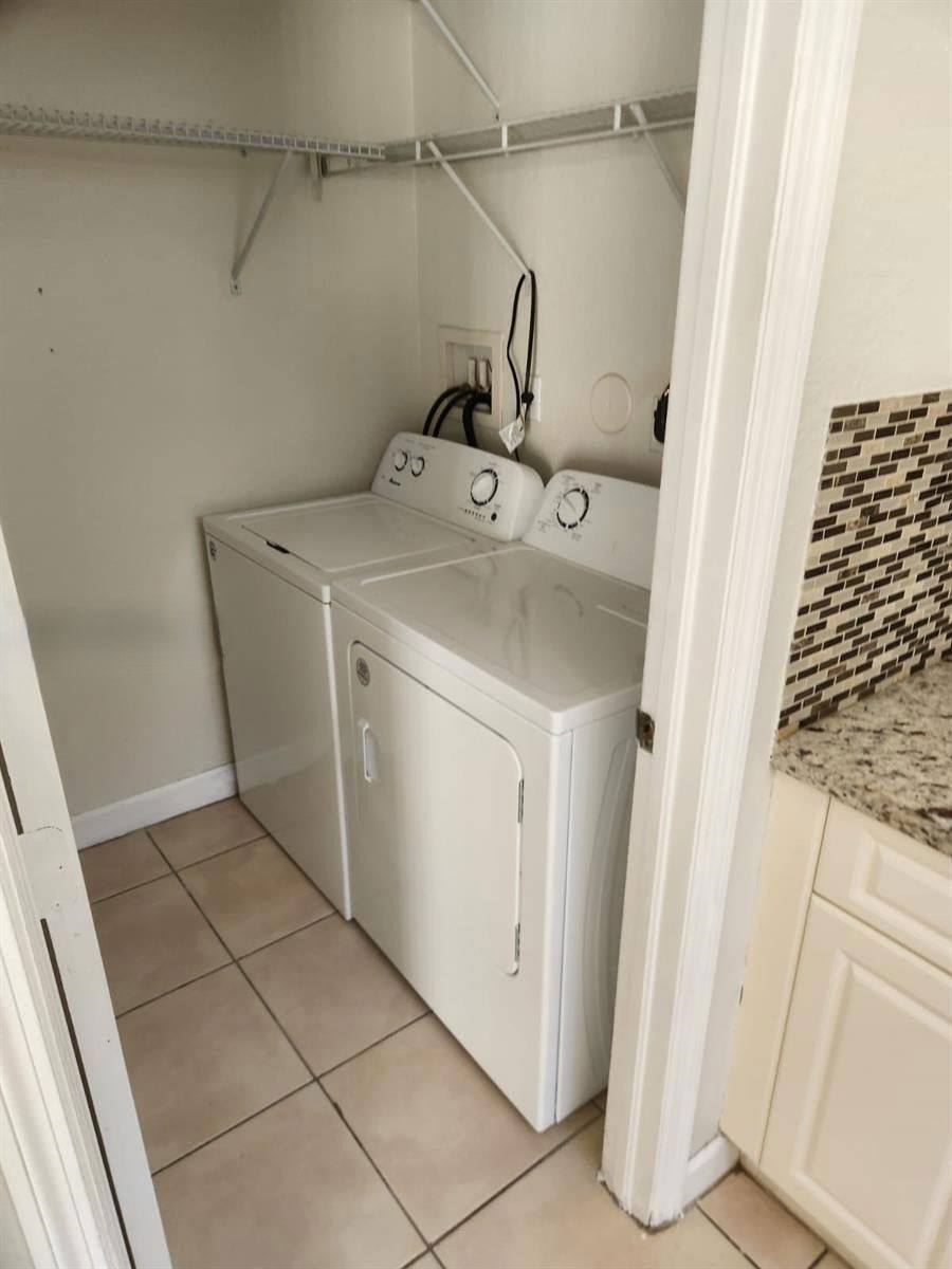 8199 W 36th Ave, Hialeah, FL 33018 - House for Rent - Image 9