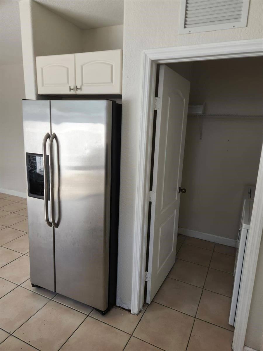 8199 W 36th Ave, Hialeah, FL 33018 - House for Rent - Image 6