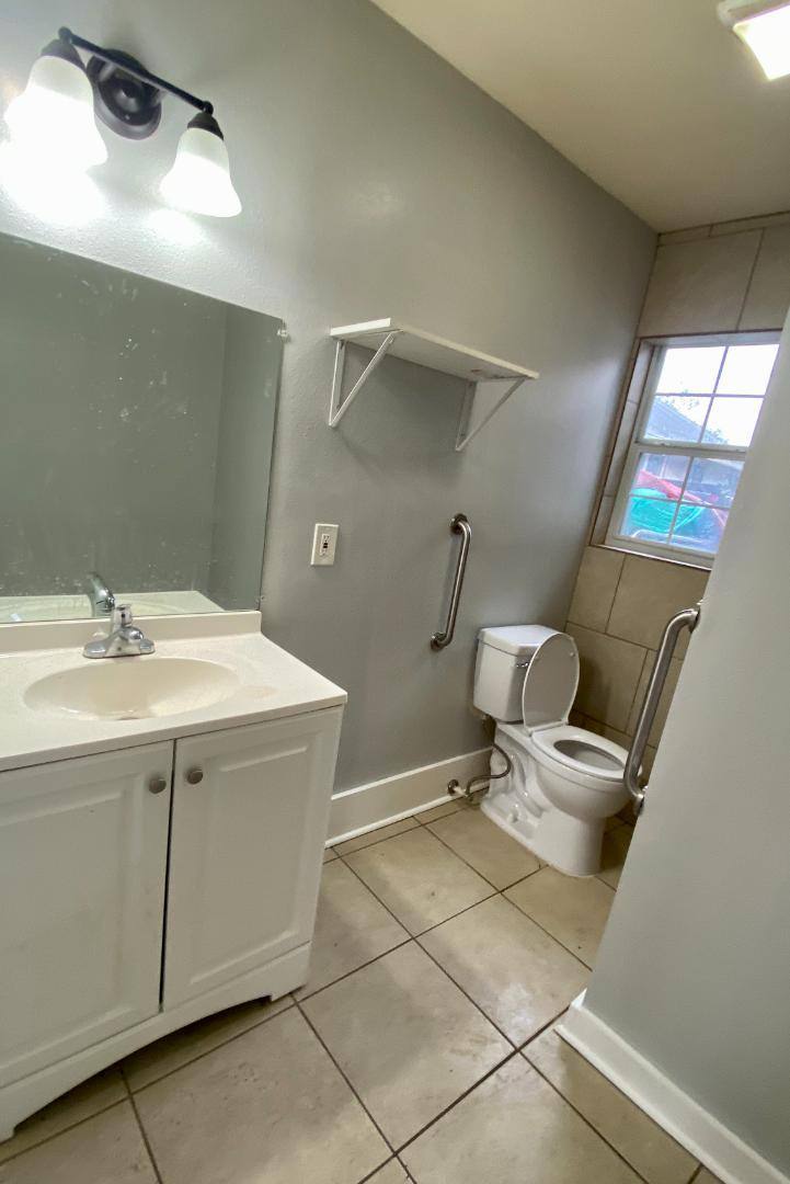 Apartment for rent at 433 Kayton Ave #2, San Antonio, TX 78210