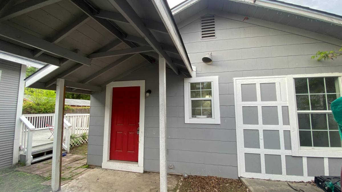 Apartment for rent at 433 Kayton Ave #2, San Antonio, TX 78210