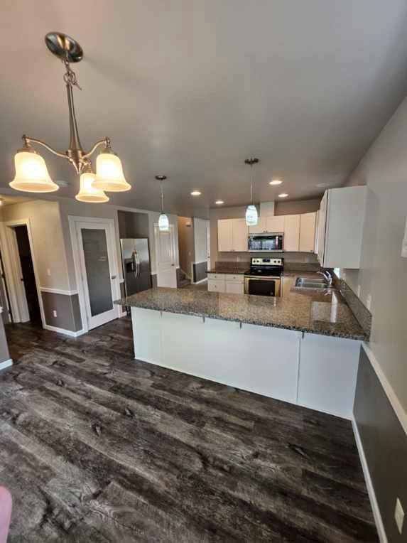 Townhouse for rent at 141 Rivers Edge Court #141RIVER, Gold Hill, OR 97525