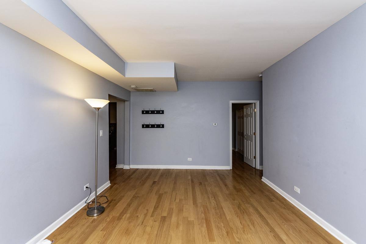 Condo for rent at 4847 N Wolcott Ave #1W, Chicago, IL 60640