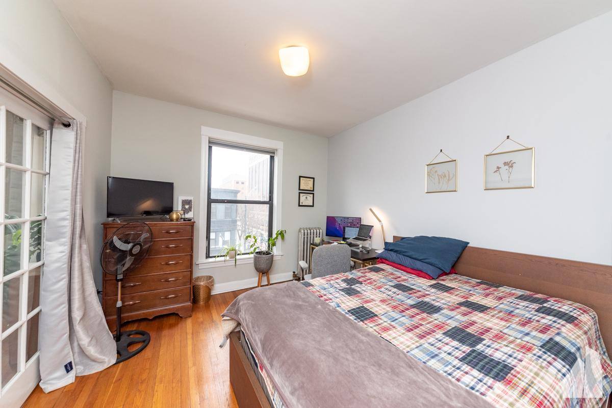Condo for rent at 2959 N Halsted St #3, Chicago, IL 60657