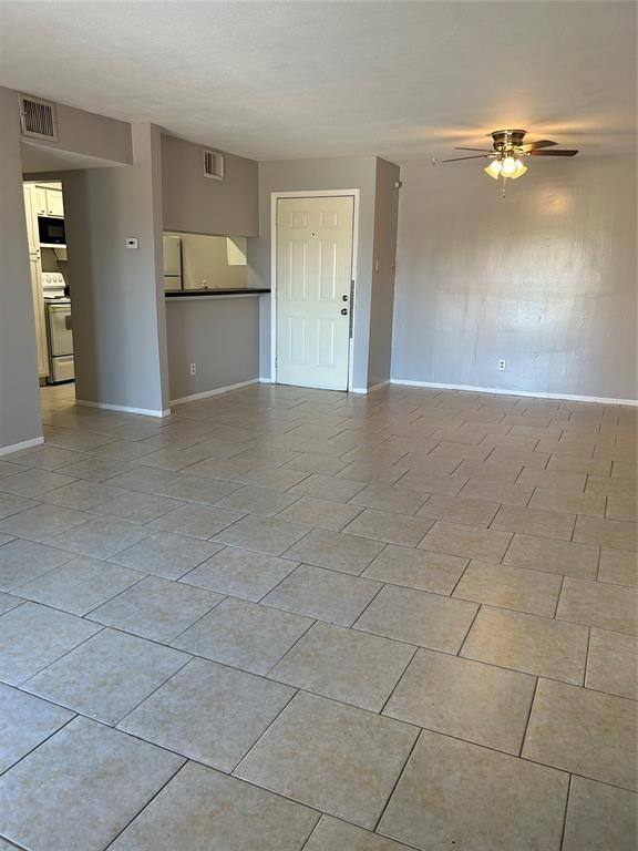 Condo for rent at 202 Plaza Verde Dr #A26, Houston, TX 77038