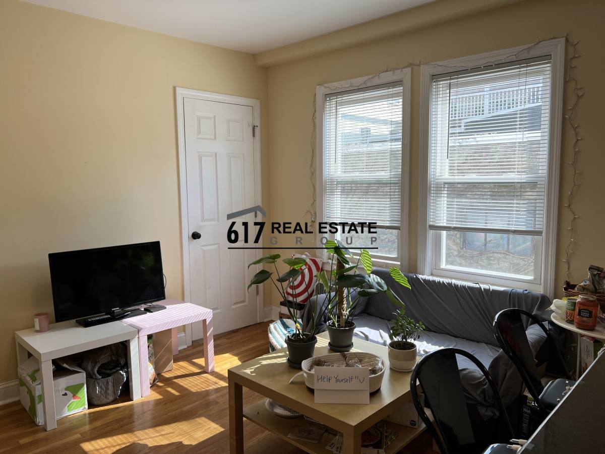 Apartment for rent at 18 Silvey Place #1, Somerville, MA 02143