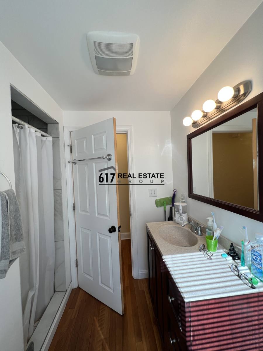 Apartment for rent at 18 Silvey Place #1, Somerville, MA 02143