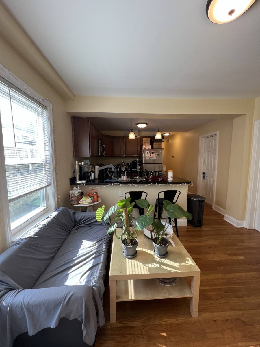 Apartment for rent at 18 Silvey Place #1, Somerville, MA 02143