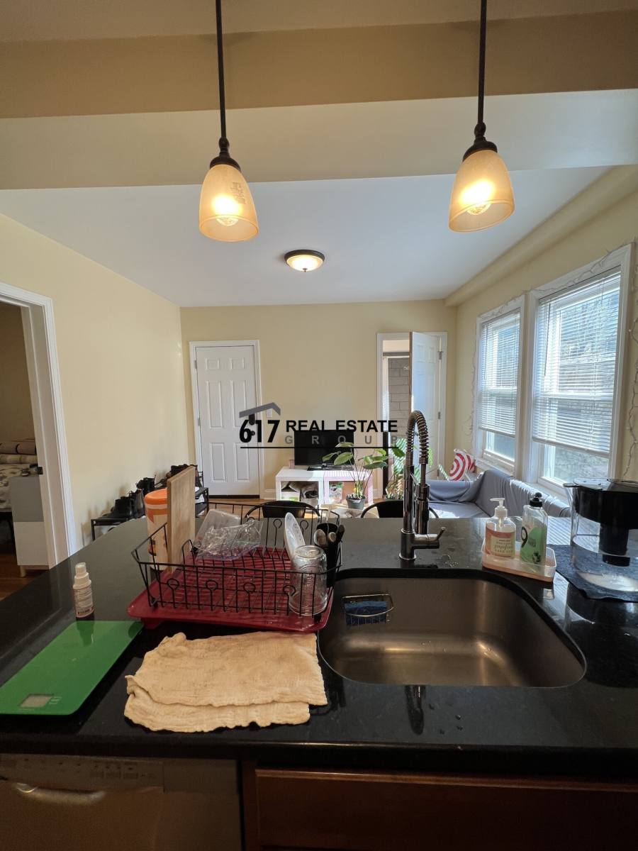 Apartment for rent at 18 Silvey Place #1, Somerville, MA 02143