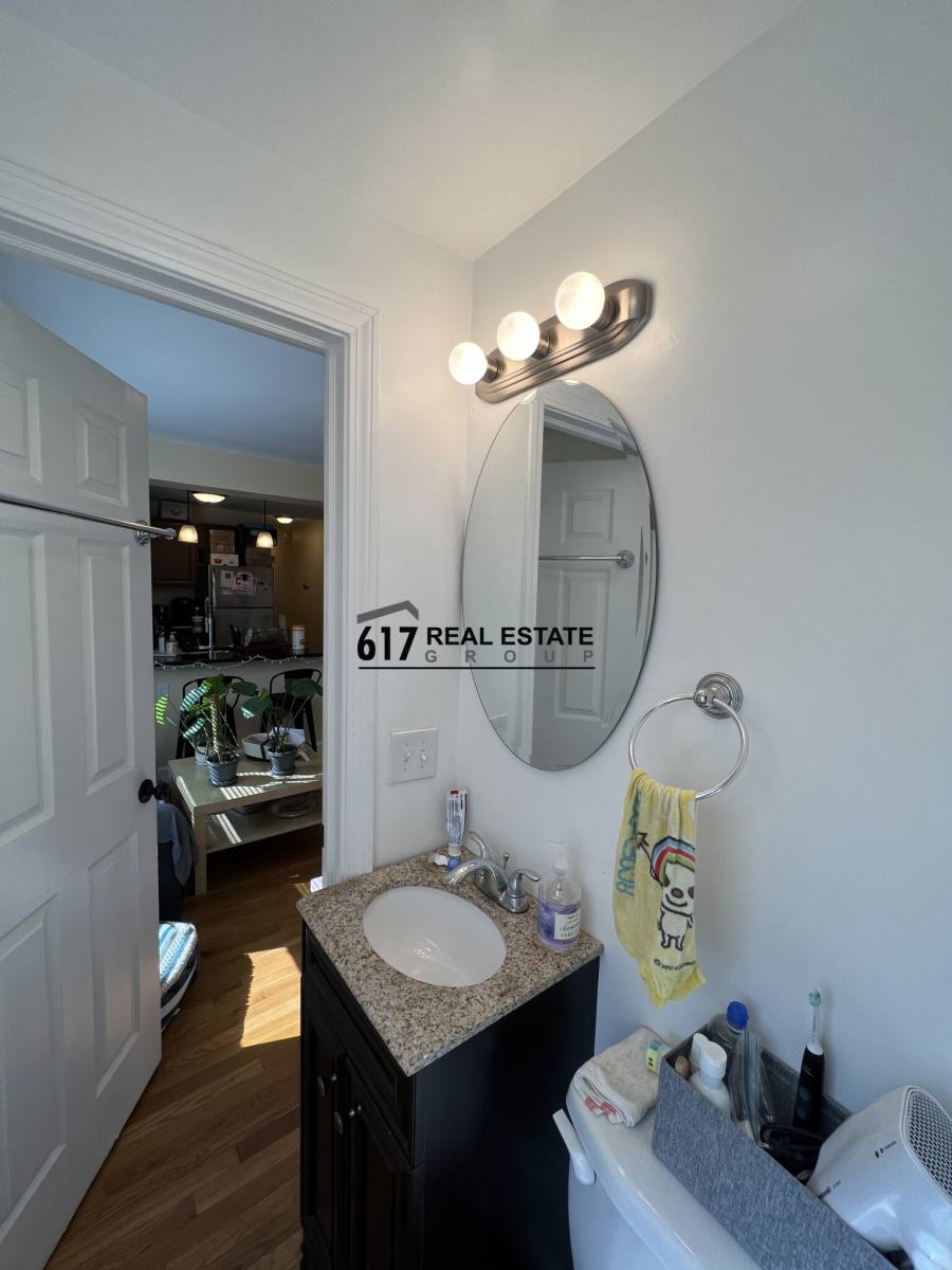 Apartment for rent at 18 Silvey Place #1, Somerville, MA 02143