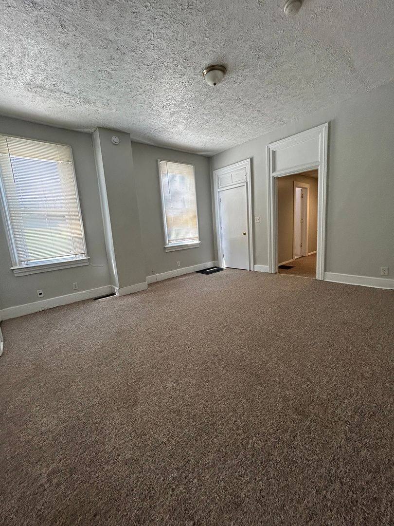 Apartment for rent at 1402 Alabama St, Lafayette, IN 47904