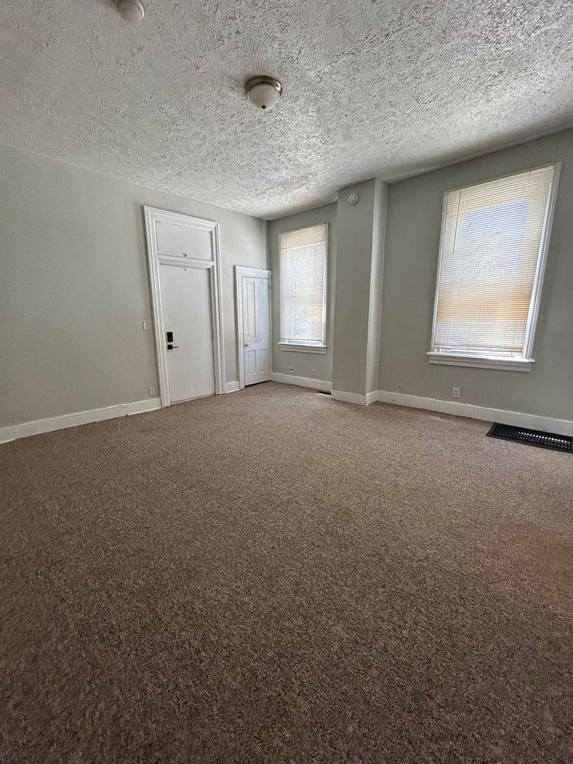 Apartment for rent at 1402 Alabama St, Lafayette, IN 47904