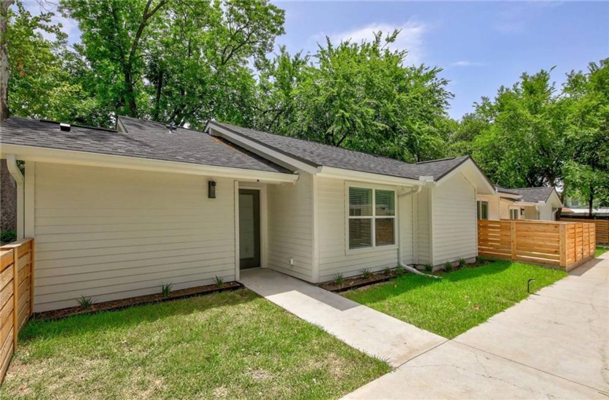 Townhouse for rent at 511 E 50th St #B, Austin, TX 78751