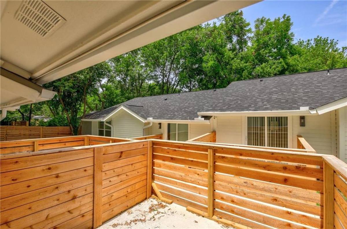 Townhouse for rent at 511 E 50th St #B, Austin, TX 78751