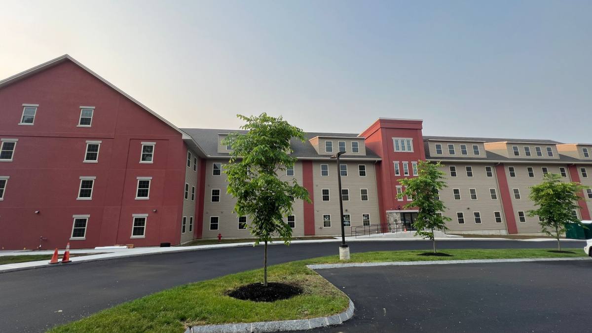 Condo for rent at 20 Fownes Mill Court, Rochester, NH 03867