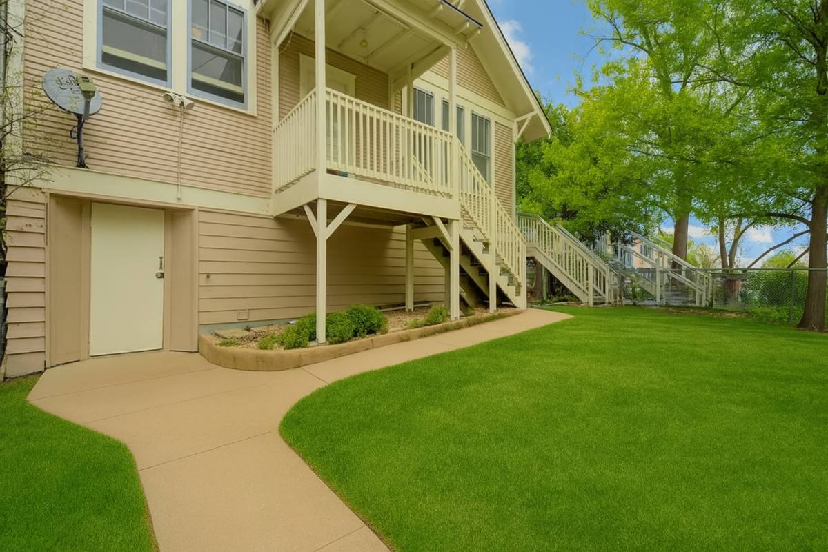 Townhouse for rent at 601 Bellevue Place #C, Austin, TX 78705