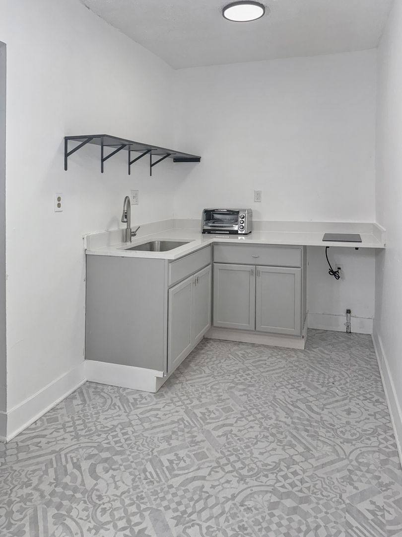 Apartment for rent at 2690 W Boston, Detroit, MI 48206