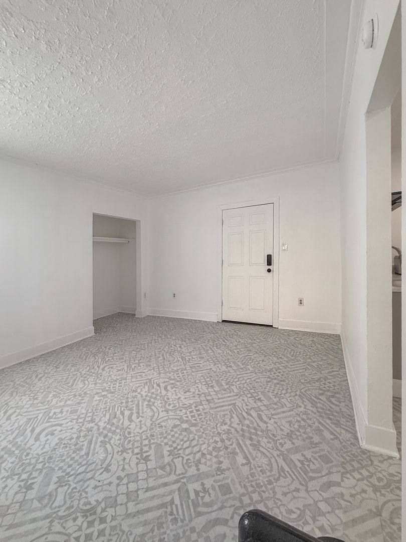 Apartment for rent at 2690 W Boston, Detroit, MI 48206