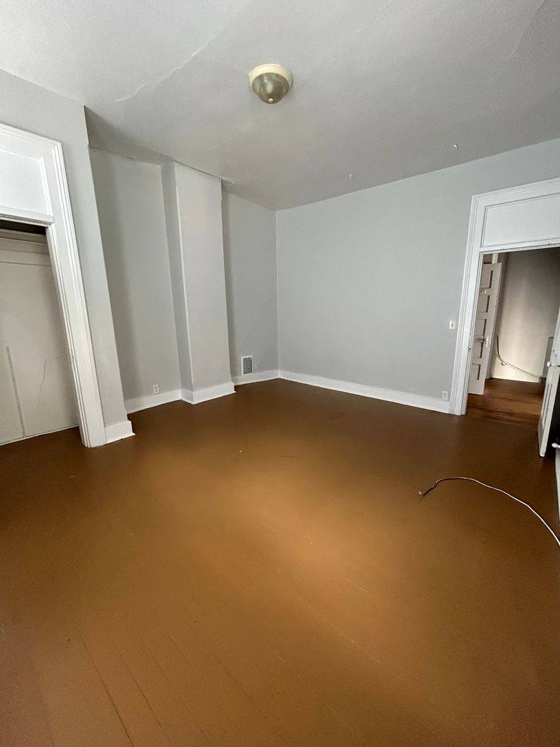 Apartment for rent at 212 Tinkler St, Lafayette, IN 47901