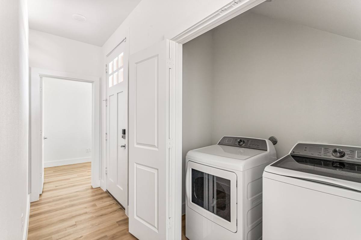 Apartment for rent at 2505 Benbrook Blvd, Fort Worth, TX 76109