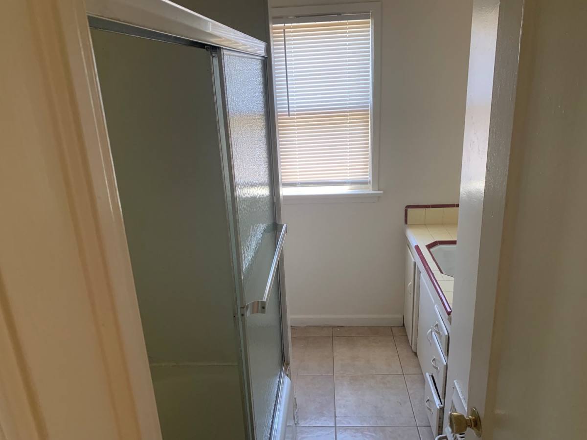 Apartment for rent at 221 Wilson Ave, Bakersfield, CA 93308