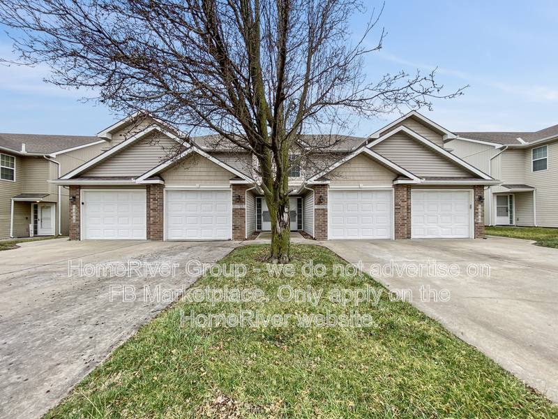 Townhouse for rent at 13720 Post Oak Lane, Platte City, MO 64079