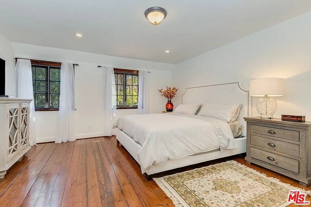 House for rent at 835 N Sycamore Ave, Los Angeles, CA 90038