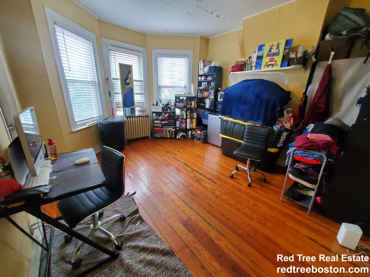 Apartment for rent at 846 Huntington Ave #3, Boston, MA 02115