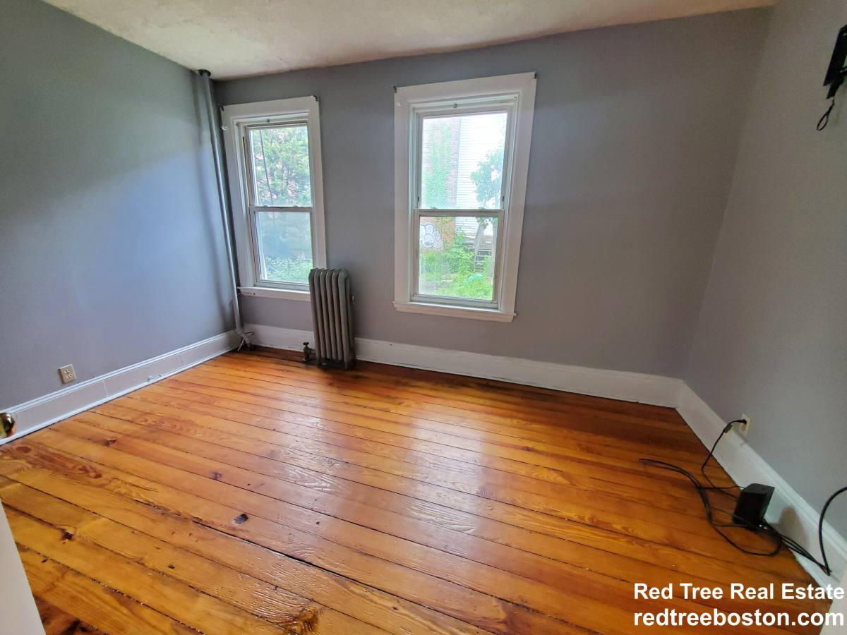 Apartment for rent at 846 Huntington Ave #3, Boston, MA 02115