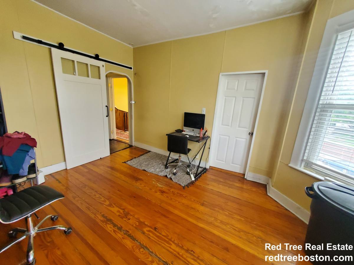 Apartment for rent at 846 Huntington Ave #3, Boston, MA 02115