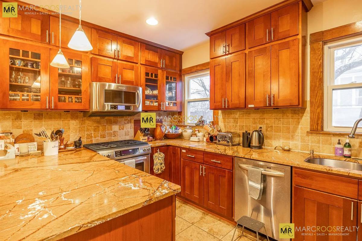 Apartment for rent at 236 Concord Ave #2, Cambridge, MA 02138