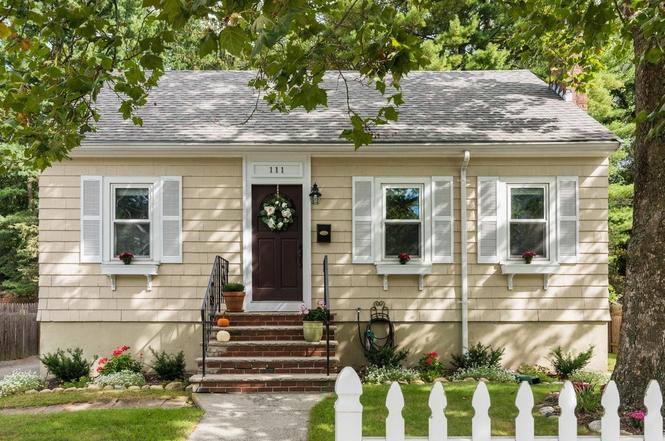 House for rent at 111 Stimson St, West Roxbury, MA 02132