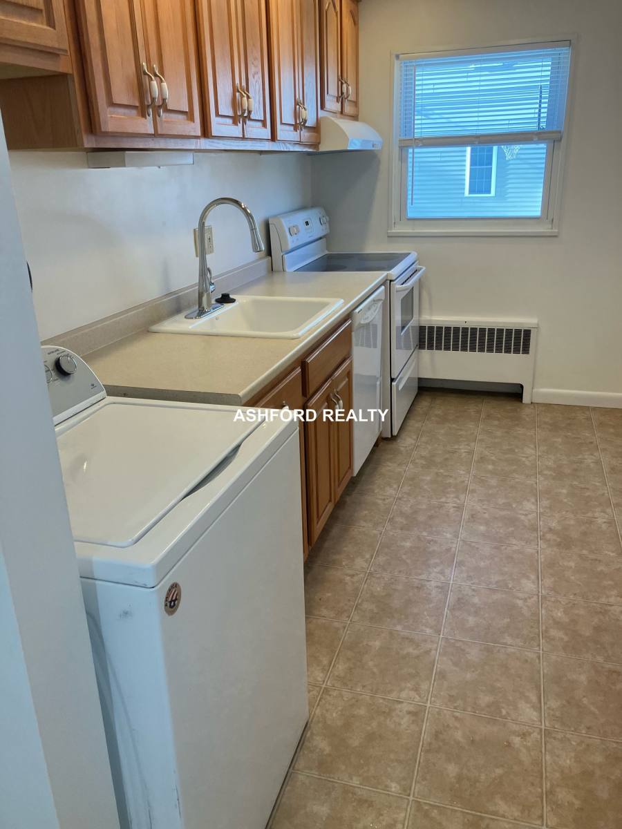 House for rent at 45 Thayer Rd, Belmont, MA 02478