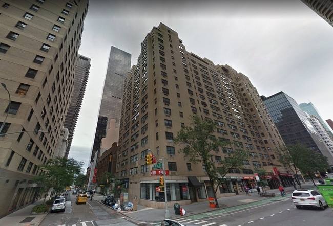 Apartment for rent at 301 E 47th St, New York, NY 10017