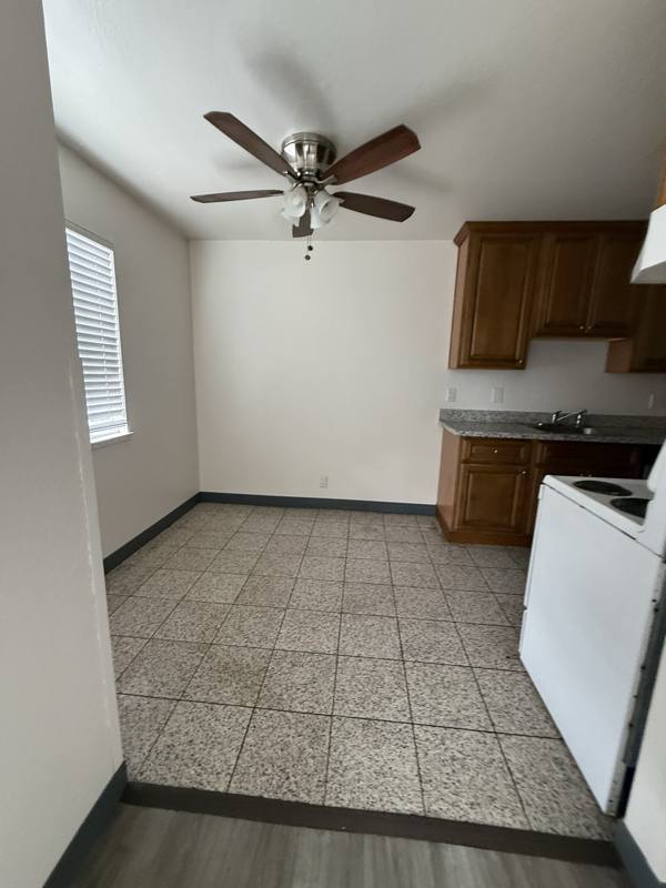 Apartment for rent at 103 E Lewelling Blvd #2 Downstairs&7 Upsta, San Lorenzo, CA 94580