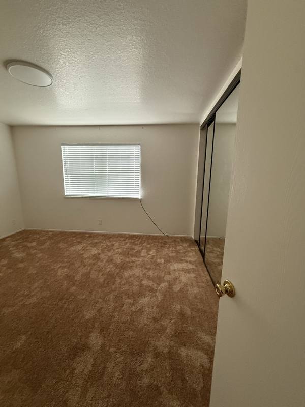 Apartment for rent at 103 E Lewelling Blvd #2 Downstairs&7 Upsta, San Lorenzo, CA 94580