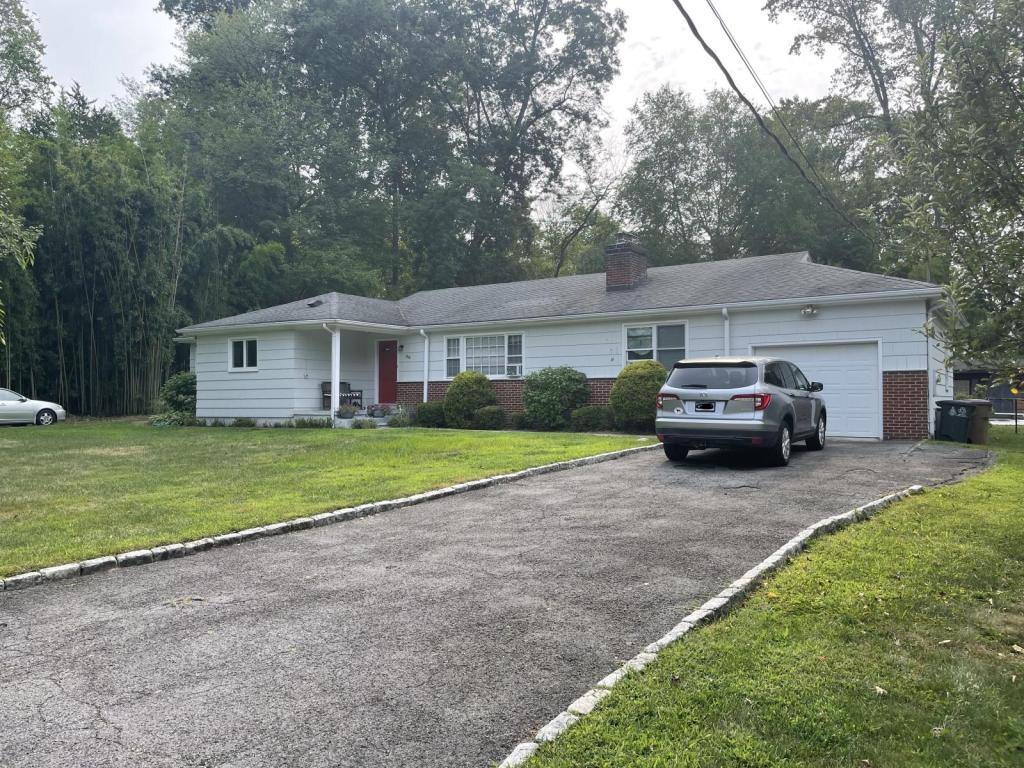 House for rent at 88 Sanford Lane, Stamford, CT 06905