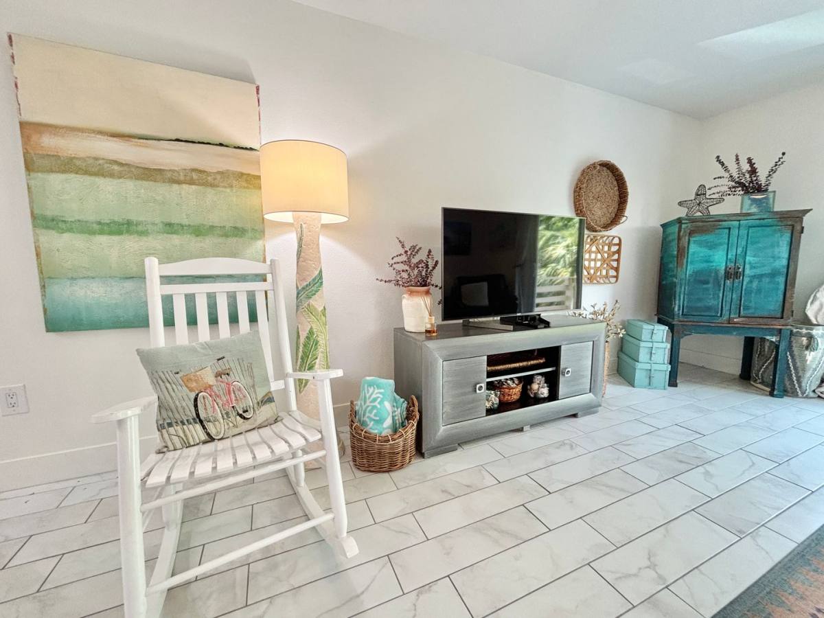 Apartment for rent at 419 Ocean Ave, Melbourne Beach, FL 32951