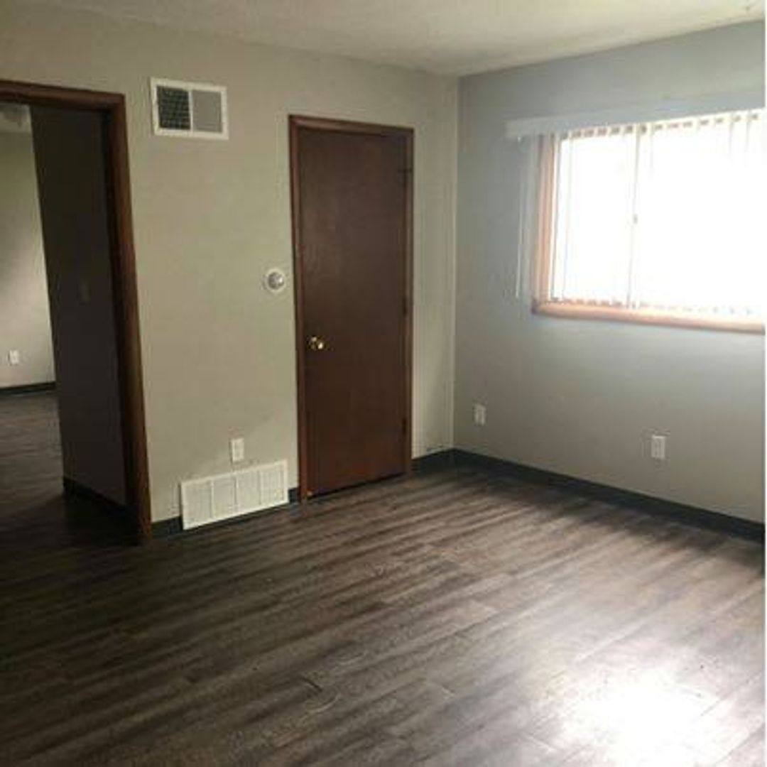 Apartment for rent at 2722 Wayne Ave, Iowa City, IA 52240