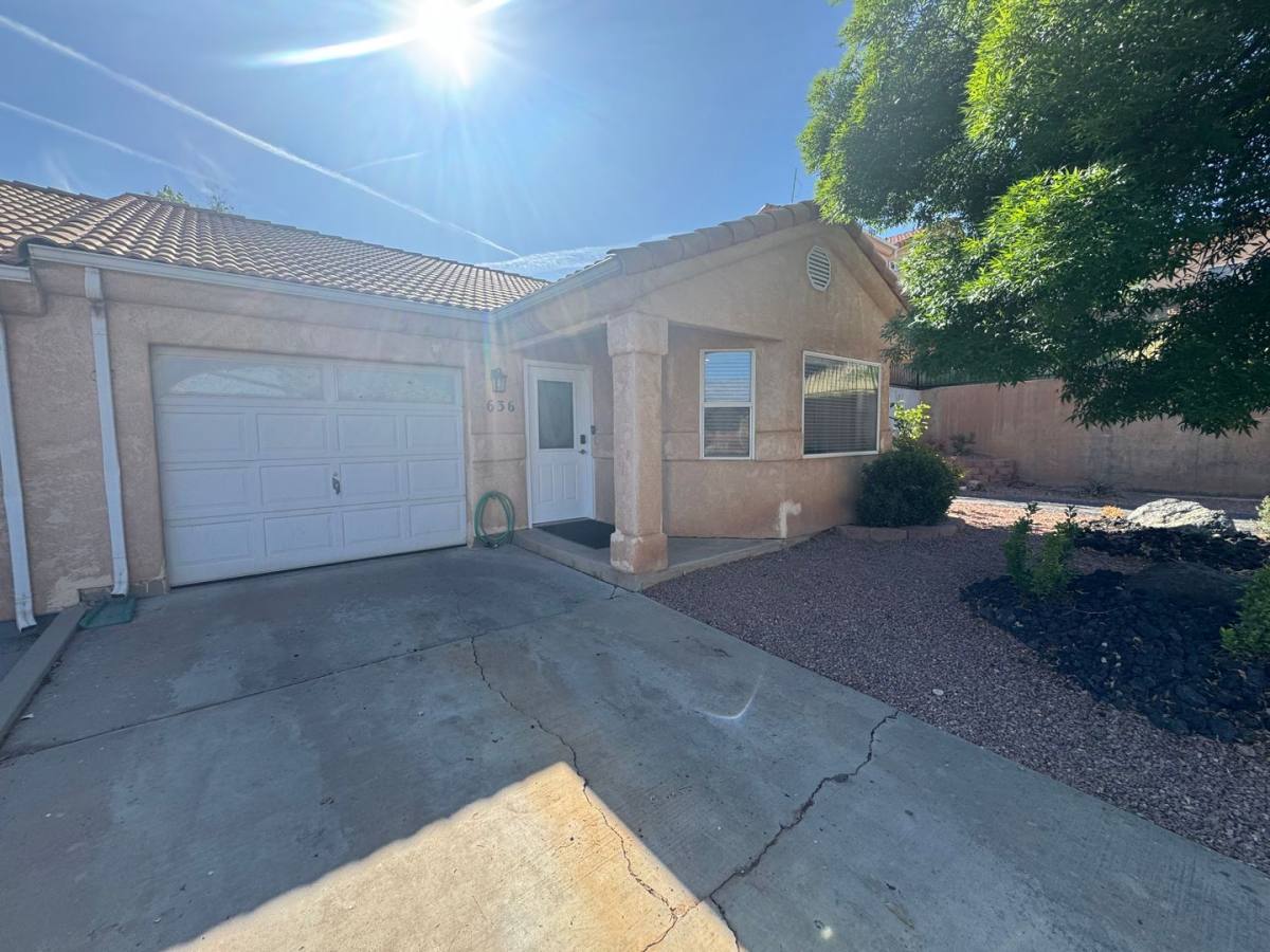 Townhouse for rent at 636 N 220 W, La Verkin, UT 84745