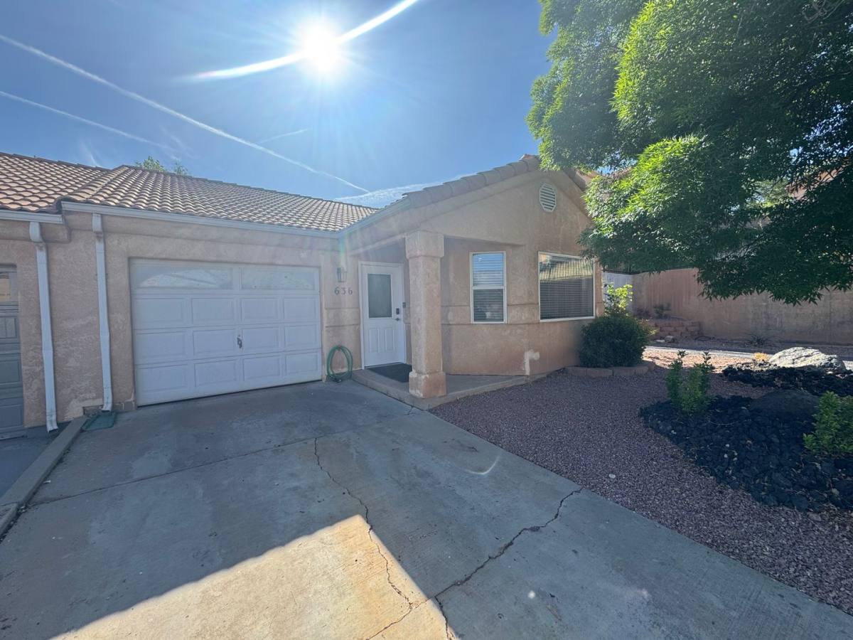 Townhouse for rent at 636 N 220 W, La Verkin, UT 84745