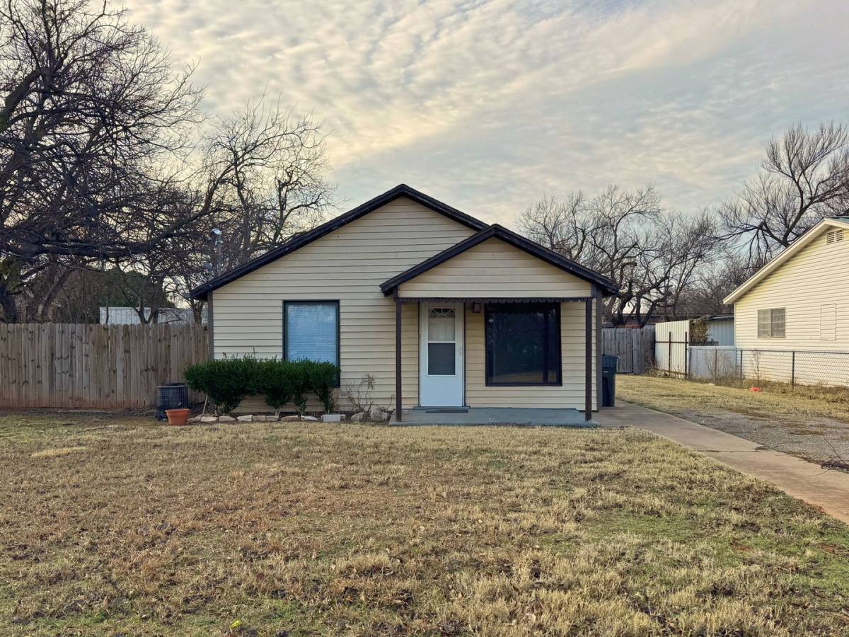 3133 Jacqueline Rd, Wichita Falls, TX 76306
