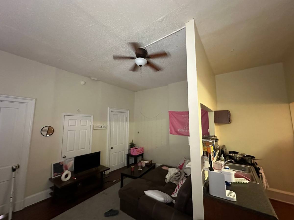 Apartment for rent at 122 E University Ave, Cincinnati, OH 45219