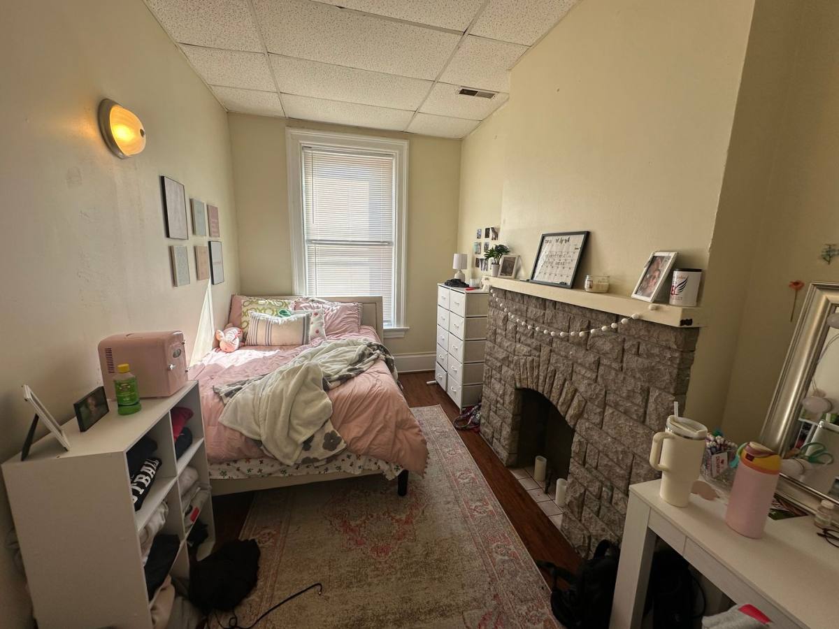 Apartment for rent at 122 E University Ave, Cincinnati, OH 45219