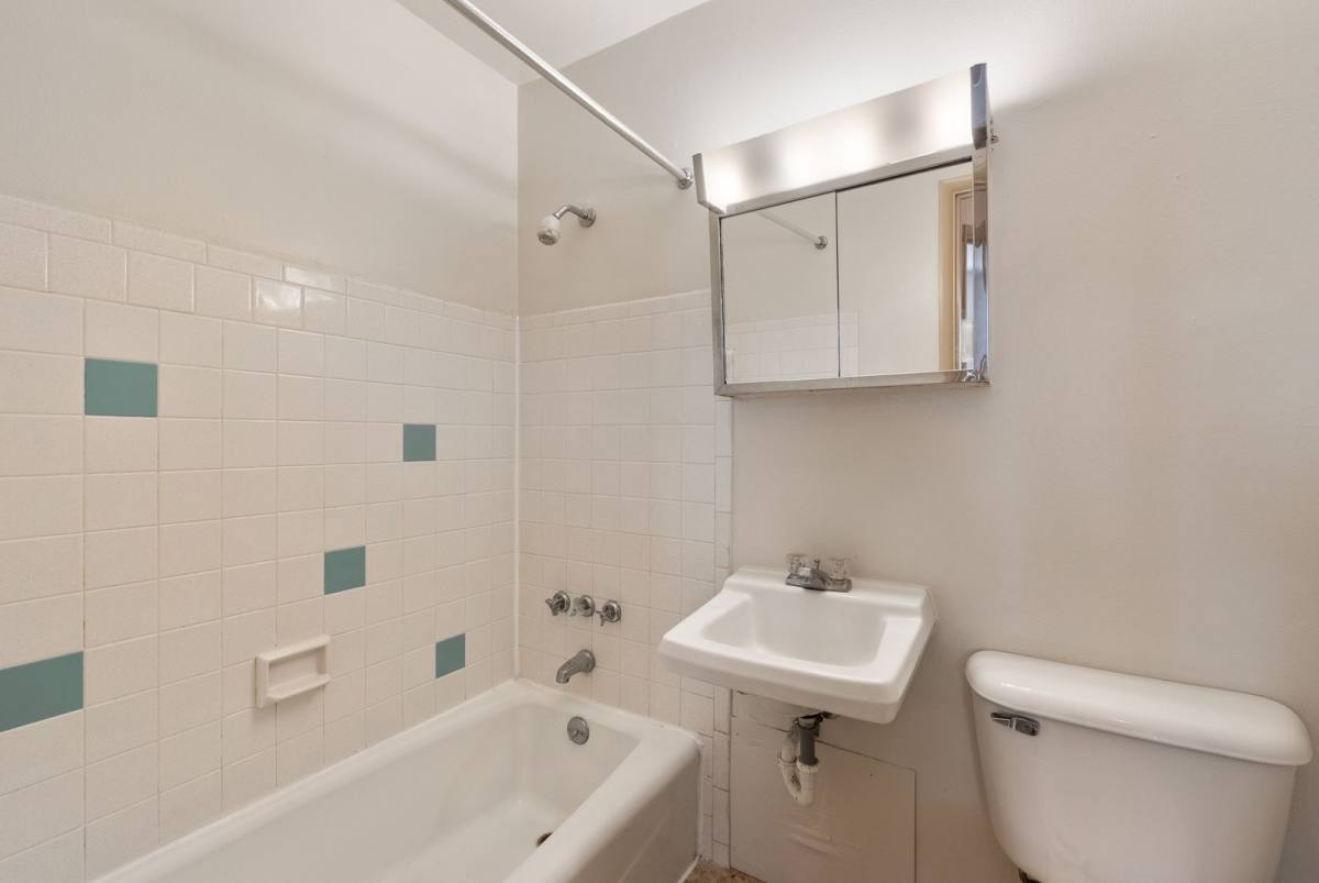 Apartment for rent at 825 N 22nd, Milwaukee, WI 53233